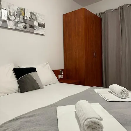 Apartmani Samec Novalja Exterior photo