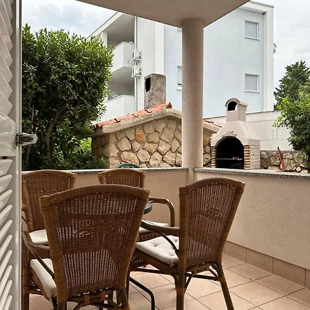 Apartmani Samec Novalja Exterior photo