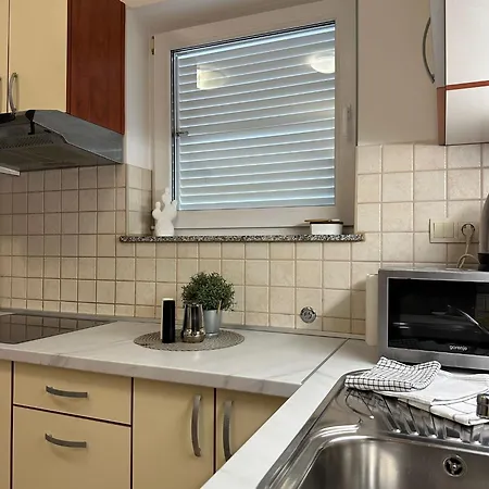 Apartmani Samec Novalja Exterior photo