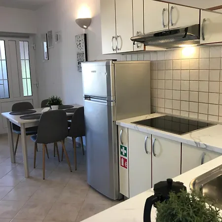 Apartmani Samec Novalja Exterior photo