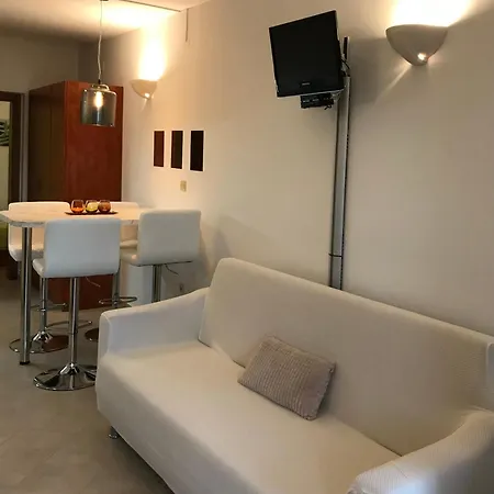 Apartmani Samec Novalja Exterior photo