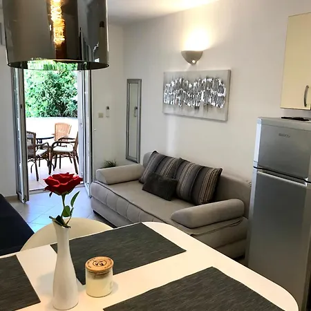 Apartmani Samec Novalja Exterior photo