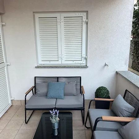 Apartmani Samec Novalja Exterior photo