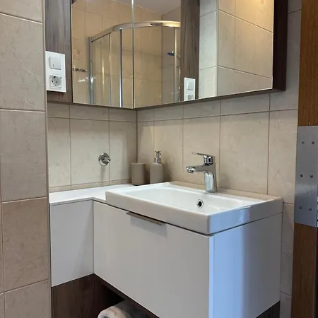 Apartmani Samec Novalja Exterior photo