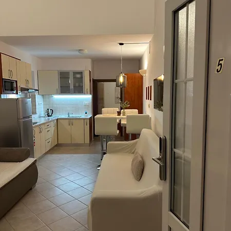 Apartmani Samec Novalja Exterior foto